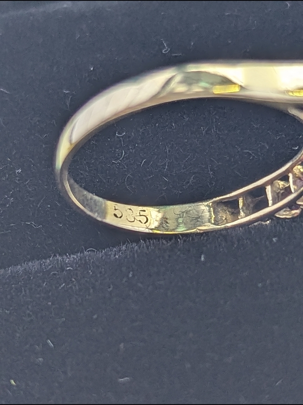 ✨ Vintage 14K Gold Sapphire, Emerald, & Ruby Stackable Ring Set ✨ - Picture 6 of 6
